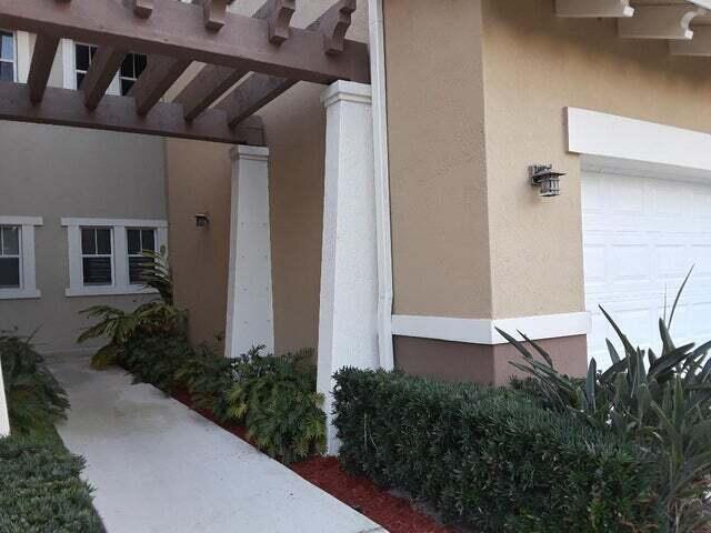 Building Photo - 1750 Mission Ct