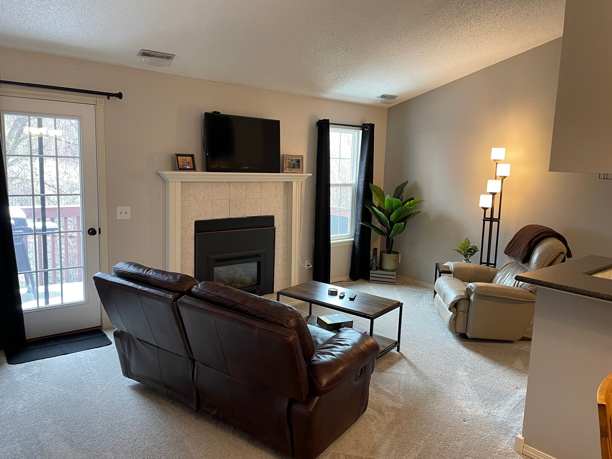 Building Photo - 2137 Troy Ct