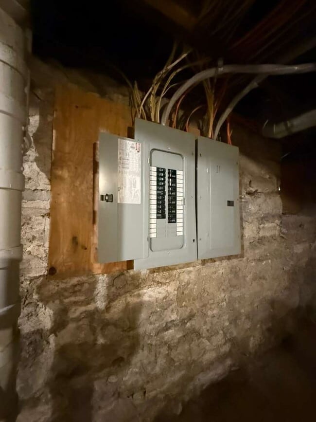 Building Photo - 3215-3217-3217 Nebraska Ave