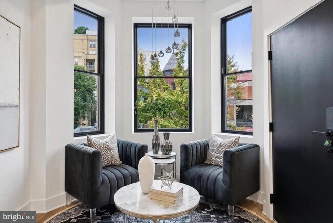 Building Photo - 2015 13th St NW