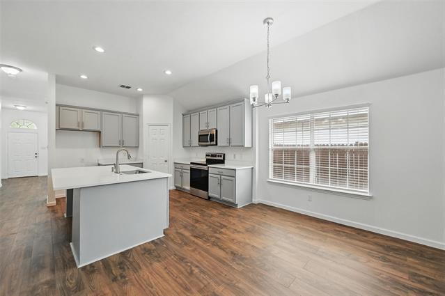 Building Photo - 6609 Adobe Cir