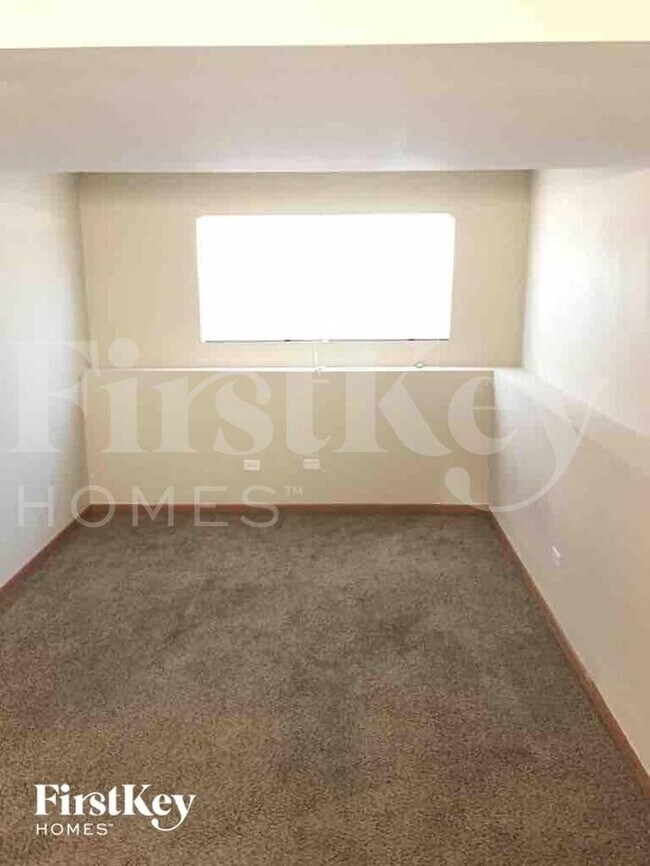 Building Photo - 915 Ann Street