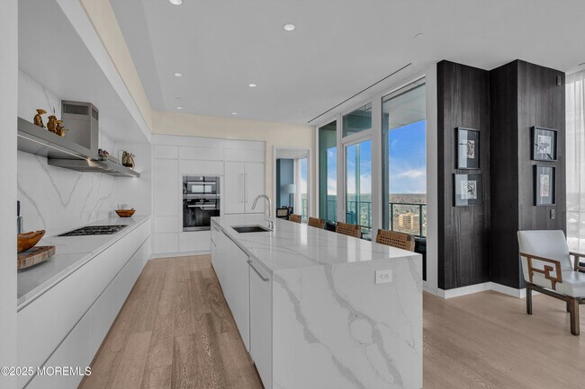 Building Photo - 1101 Ocean Ave N