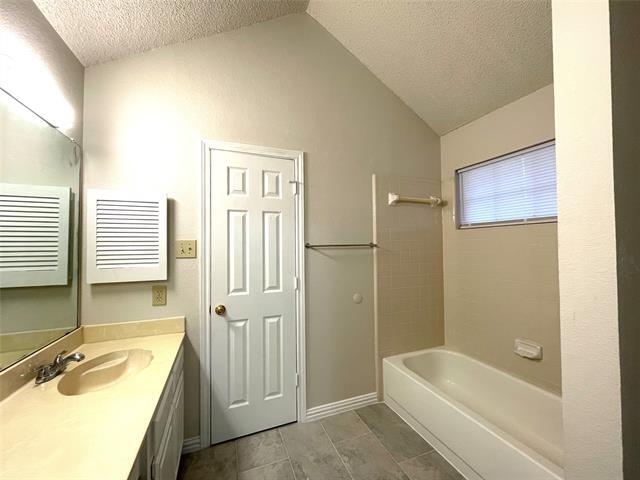 Building Photo - 3307 Berkner Dr
