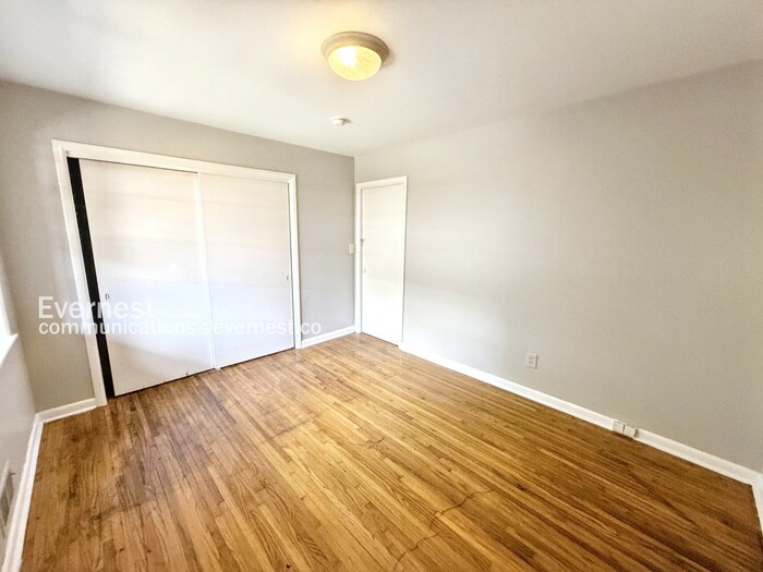 Building Photo - 8047 2nd Ave S