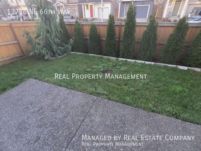 Building Photo - 13736 NE 66th Wy