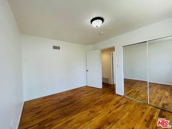 Building Photo - 5029 Klump Ave