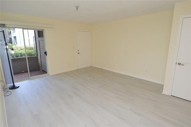 Building Photo - 10263 Gandy Blvd N