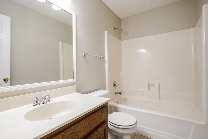 Building Photo - 300 Stafford Ct