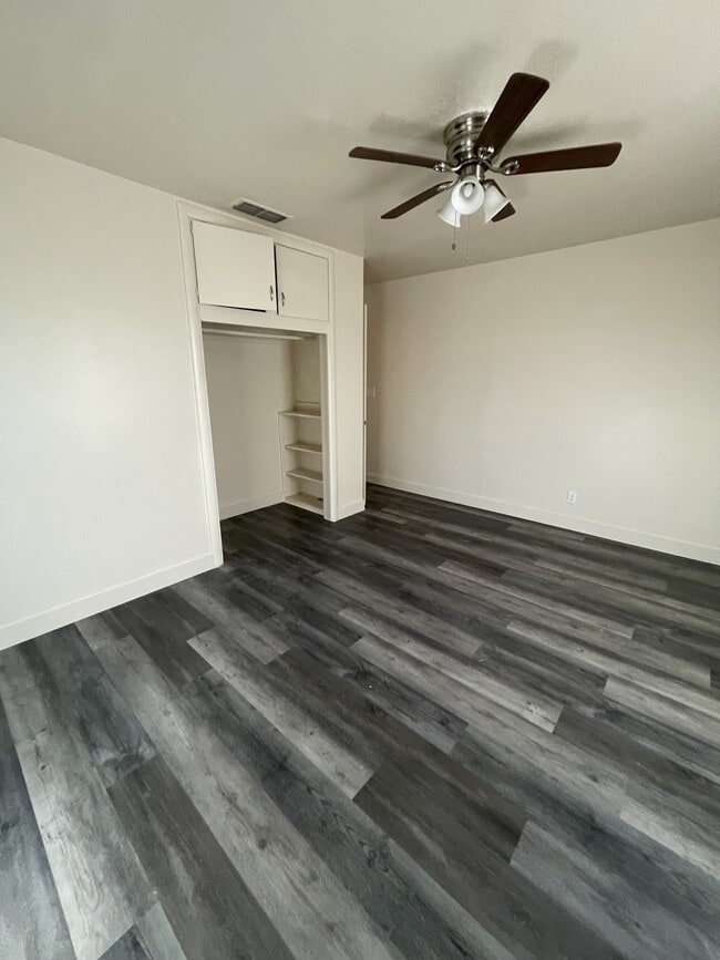 Building Photo - 1215 Whyler Rd