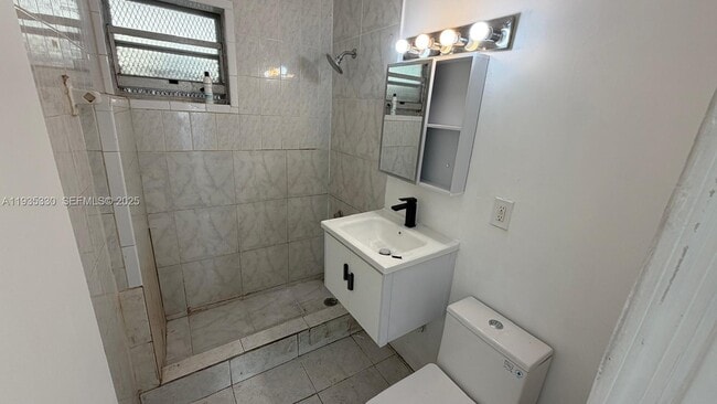 Building Photo - 6345 N Miami Ave