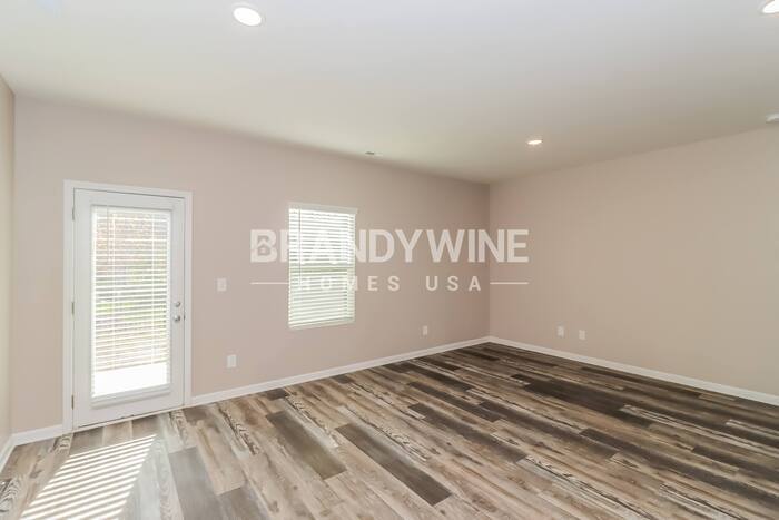 Building Photo - 106A Fosters Gln Pl