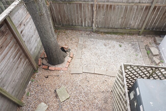 Building Photo - 1906 Ridgewood St