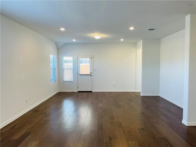 Building Photo - 2605 Bantry Rd