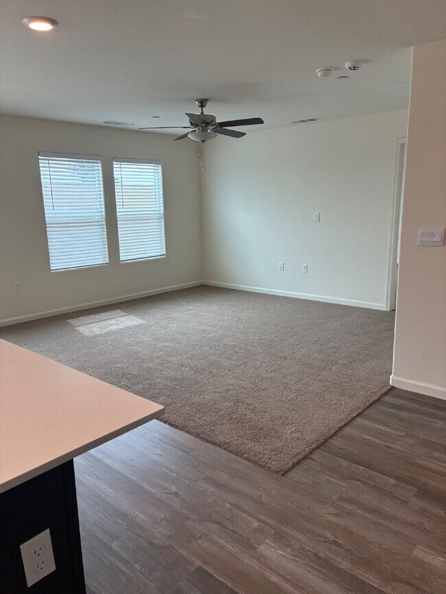 Building Photo - Modern Convenience and Luxury!! Move In Ready with Full Appliance Package!