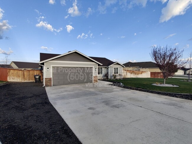 Building Photo - 603 Hilltop View St