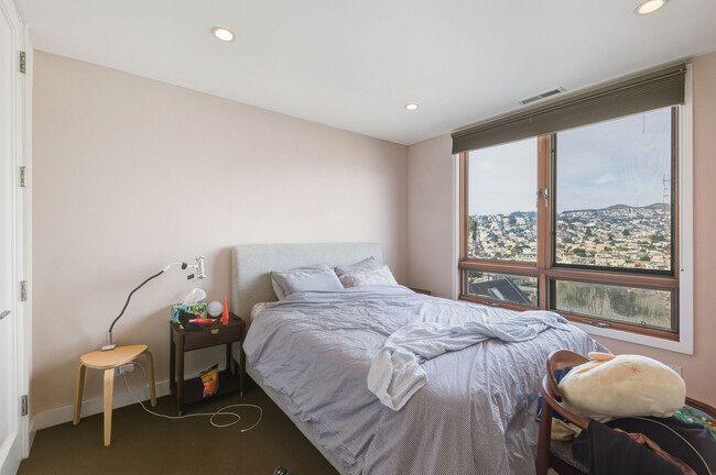 Building Photo - 26 Winfield St