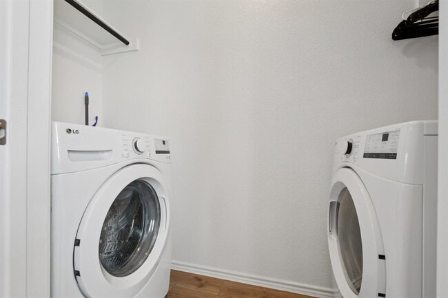 Building Photo - 17717 - Sulphur Spgs Wy