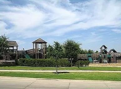 Building Photo - 9844 Mcfarring Dr
