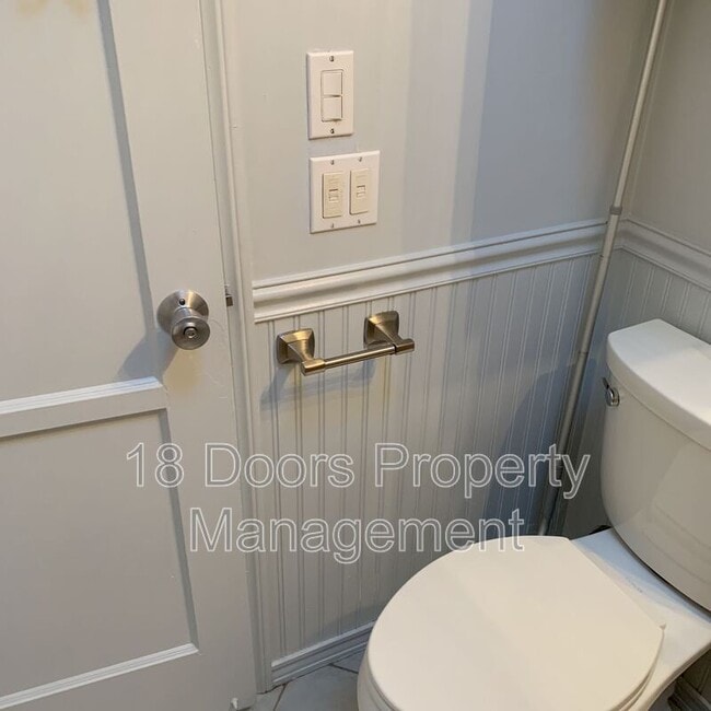 Building Photo - 5169 Tipton St