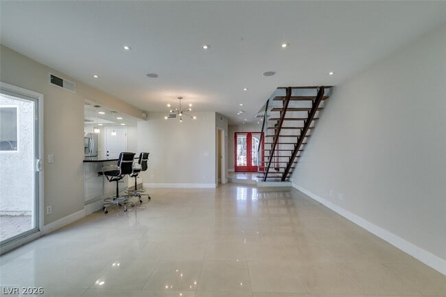 Building Photo - 5046 Schumann Dr