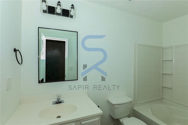 Building Photo - 2787 Vining Ridge Terrace