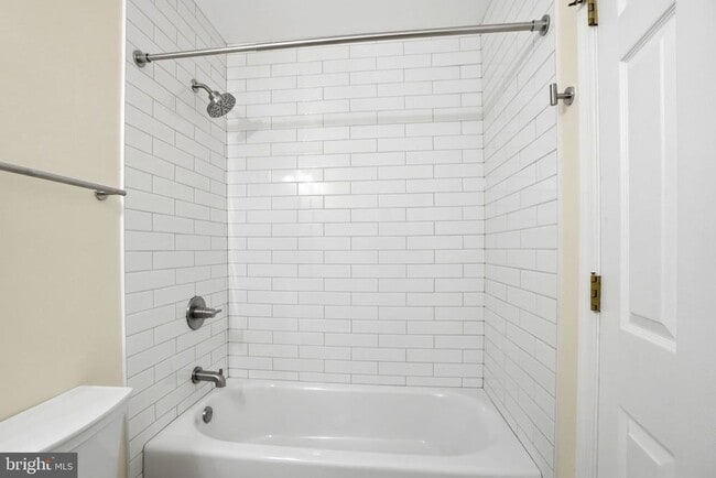 Building Photo - 541 Highland Towne Ln