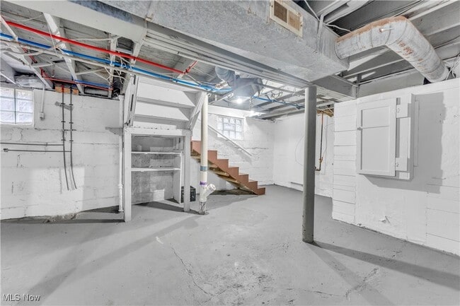 Building Photo - 3820 W 34th St