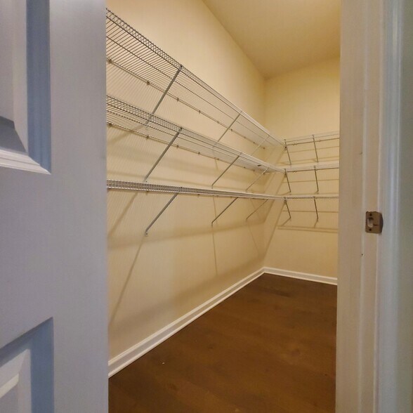 Building Photo - 4524 Grenadine Cir