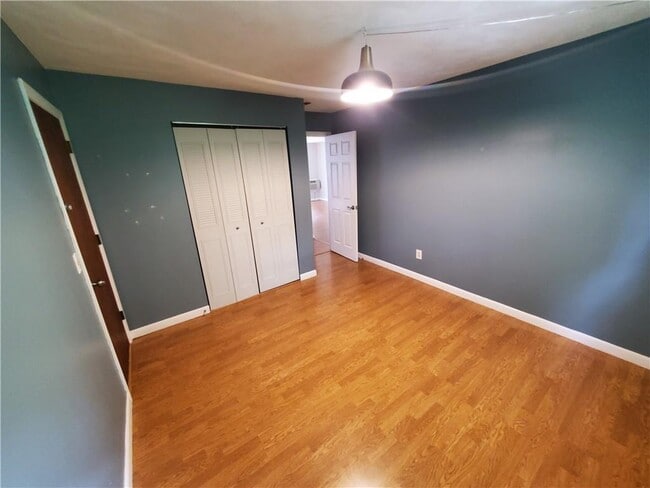 Building Photo - 11 Stonehenge Dr