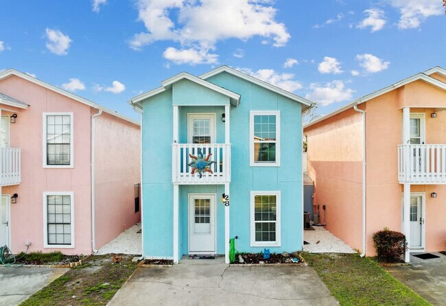 Building Photo - 17212 Front Beach Rd