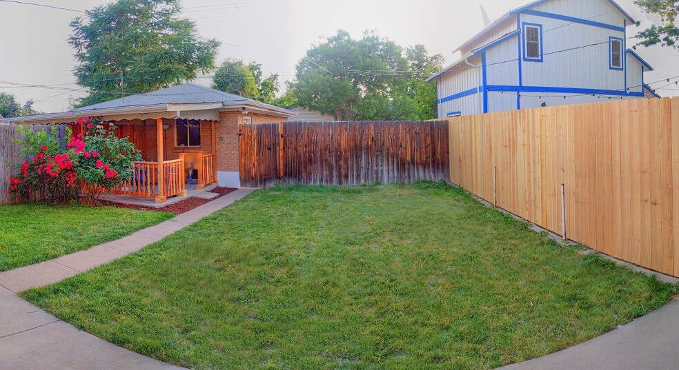 Building Photo - 2265 South Acoma Street