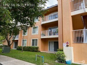 Building Photo - 6992 SW 39th St