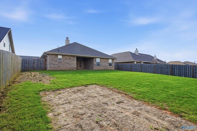 Building Photo - 187 Abercorn Dr