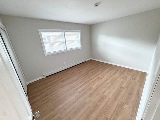 Building Photo - 4528 Elm Ave