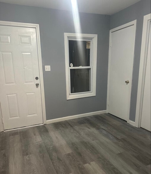 Building Photo - 126 West St