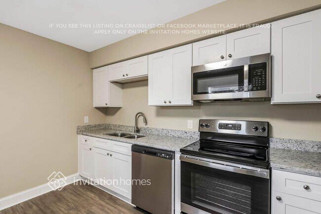 Building Photo - 4535 Emerson Ave S