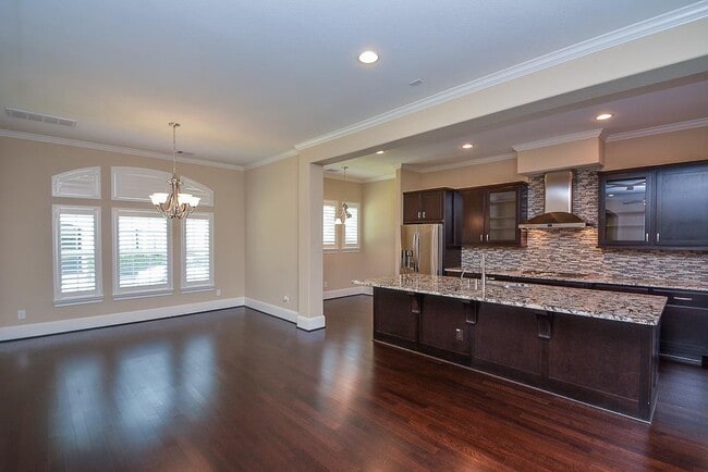 Building Photo - 15907 Court St