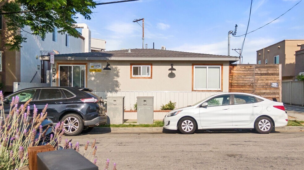 Building Photo - 1024 Loma Ave