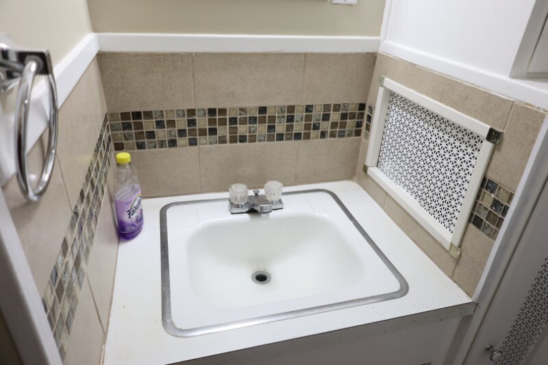 Building Photo - 745 N Front St