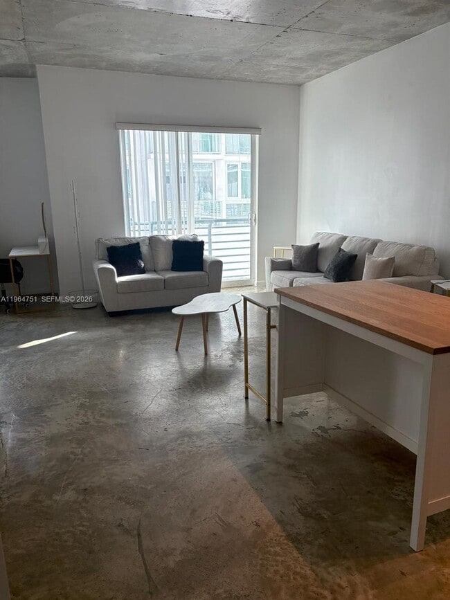 Building Photo - 234 NE 3rd St