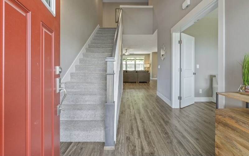 Building Photo - 4677 Southampton Dr SE