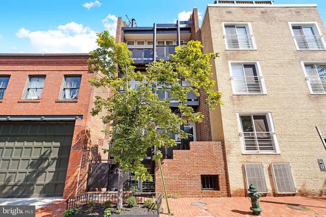 Building Photo - 1527 Church St NW