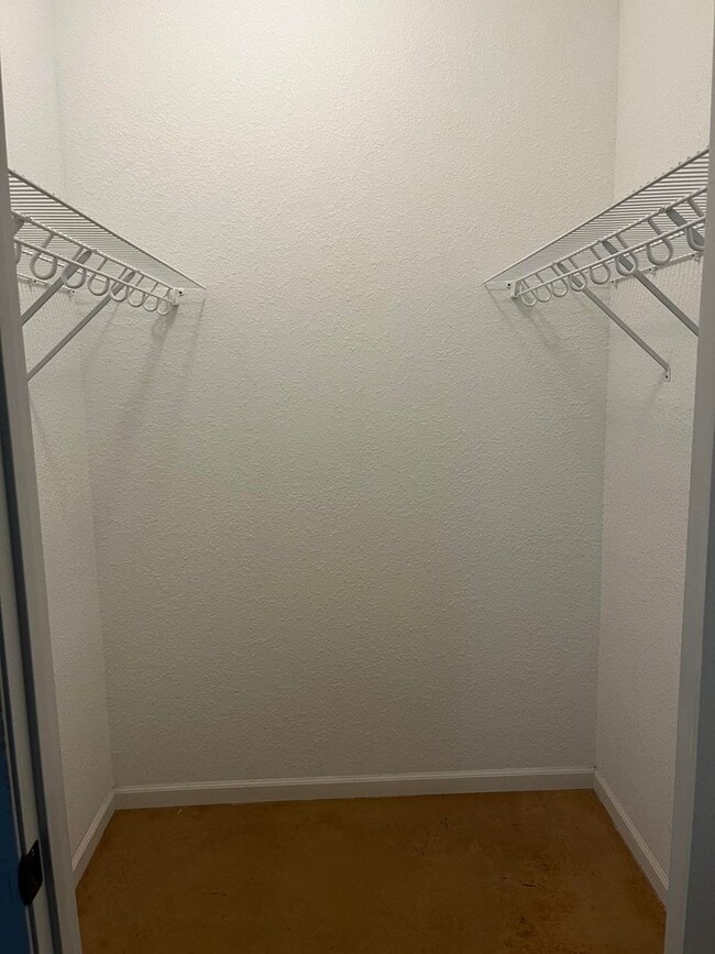 Building Photo - 625 State Rte W