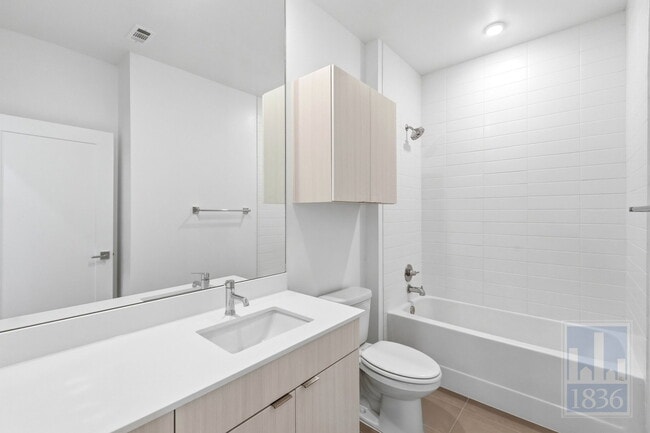 Building Photo - 4802 S Congress Ave