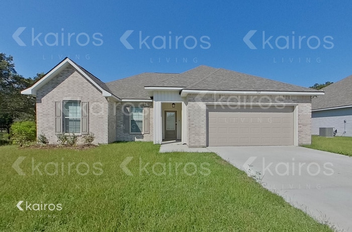 Primary Photo - 302 Carencro St