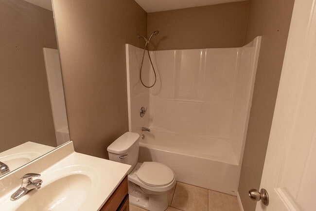 Building Photo - 4207 Black Tail Dr