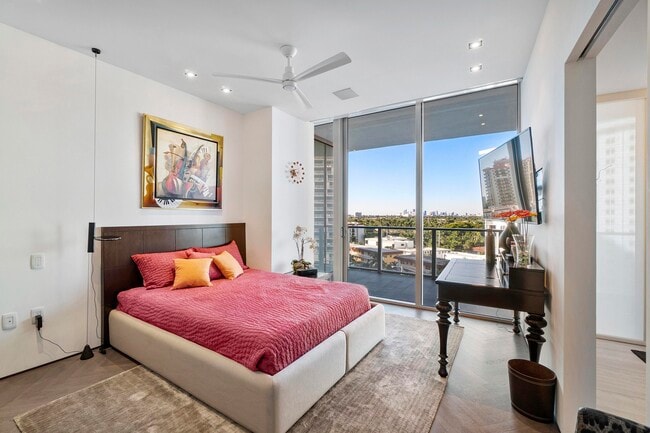 Building Photo - 2200 N Ocean Blvd