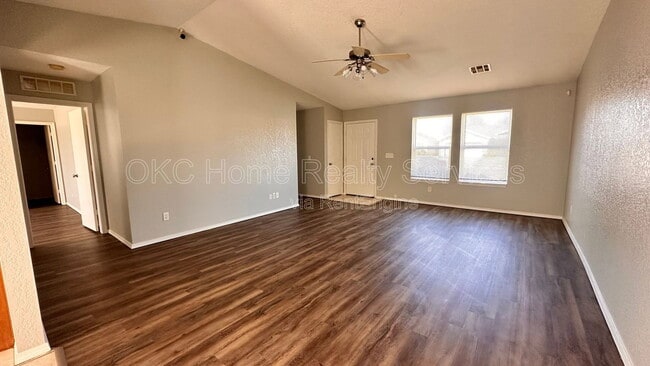 Building Photo - 5520 Bush Creek Way