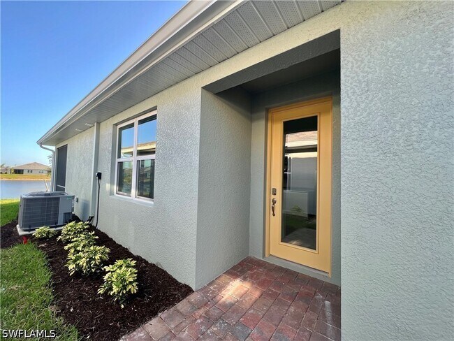 Building Photo - 842 Enbrook Lp